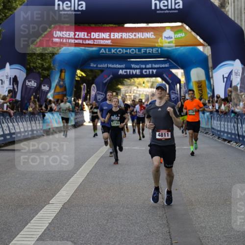 01.09.2024 - BARMER Alsterlauf Kathrin Stürmer Photography http://msf.ph/oto/6977554 01.09.2024 09:46:23 Ziel 2279, 2469, 2810, 3150, 3193, 3411, 3715, 4118, 4400, 4671, 4811, 4948, 4968, 5080, 5173, 8091, 8168, 8372, 8384 meine-sportfotos.de