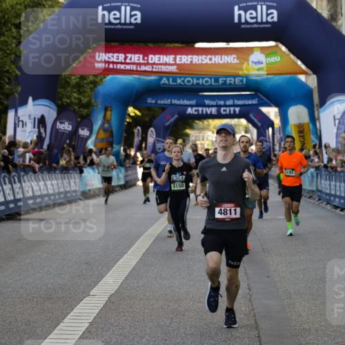 01.09.2024 - BARMER Alsterlauf Kathrin Stürmer Photography http://msf.ph/oto/6977559 01.09.2024 09:46:23 Ziel 2279, 2469, 2810, 3150, 3193, 3411, 3715, 4118, 4400, 4671, 4811, 4948, 4968, 5080, 5173, 8091, 8168, 8372, 8384 meine-sportfotos.de