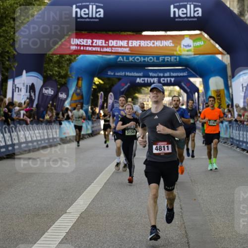 01.09.2024 - BARMER Alsterlauf Kathrin Stürmer Photography http://msf.ph/oto/6977560 01.09.2024 09:46:23 Ziel 2279, 2469, 2810, 3150, 3193, 3411, 3715, 4118, 4400, 4671, 4811, 4948, 4968, 5080, 5173, 8091, 8168, 8372, 8384 meine-sportfotos.de