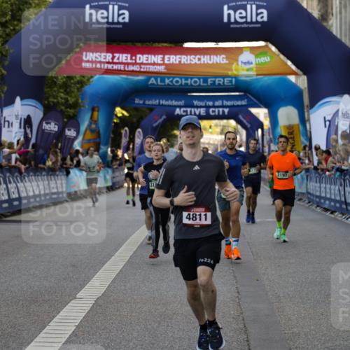 01.09.2024 - BARMER Alsterlauf Kathrin Stürmer Photography http://msf.ph/oto/6977562 01.09.2024 09:46:24 Ziel 2279, 2469, 2810, 3150, 3193, 3411, 3715, 4118, 4671, 4811, 4948, 4968, 5080, 5173, 8091, 8168, 8372, 8384 meine-sportfotos.de