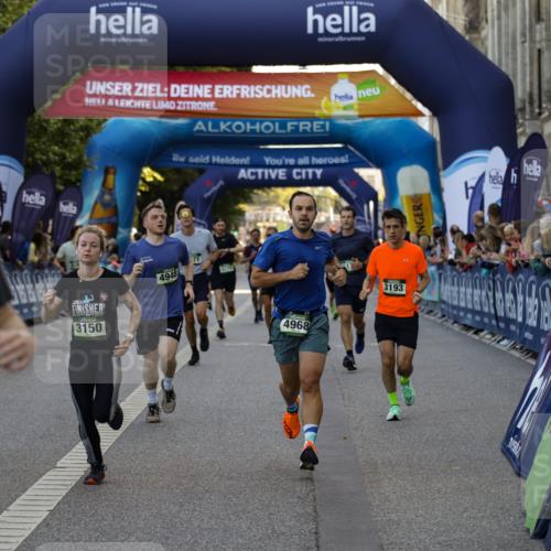 01.09.2024 - BARMER Alsterlauf Kathrin Stürmer Photography http://msf.ph/oto/6977573 01.09.2024 09:46:25 Ziel 2279, 2469, 2756, 2810, 3150, 3193, 3411, 3576, 3715, 4118, 4323, 4671, 4811, 4948, 4968, 5080, 5173, 8091, 8168, 8372, 8384 meine-sportfotos.de