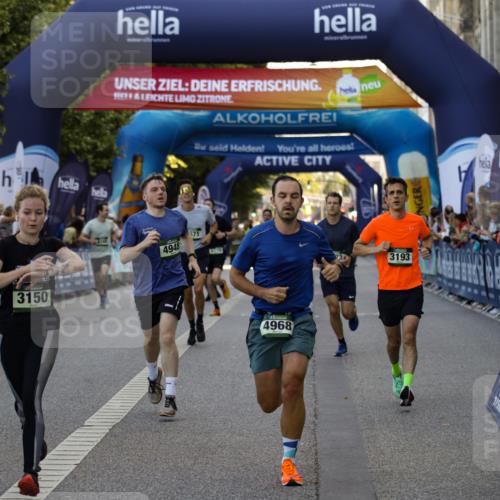 01.09.2024 - BARMER Alsterlauf Kathrin Stürmer Photography http://msf.ph/oto/6977579 01.09.2024 09:46:26 Ziel 2279, 2469, 2756, 2810, 3150, 3193, 3411, 3576, 3715, 4118, 4323, 4671, 4811, 4948, 4968, 5080, 5173, 8091, 8168, 8372, 8384 meine-sportfotos.de
