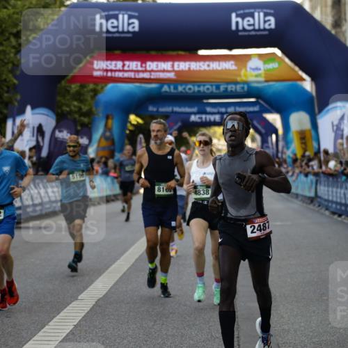 01.09.2024 - BARMER Alsterlauf Kathrin Stürmer Photography http://msf.ph/oto/6977592 01.09.2024 09:46:45 Ziel 2487, 2702, 2847, 2903, 3244, 3378, 3382, 3606, 3848, 4020, 4281, 4569, 4677, 4800, 4838, 5196, 8162, 8233, 8332, 8370 meine-sportfotos.de