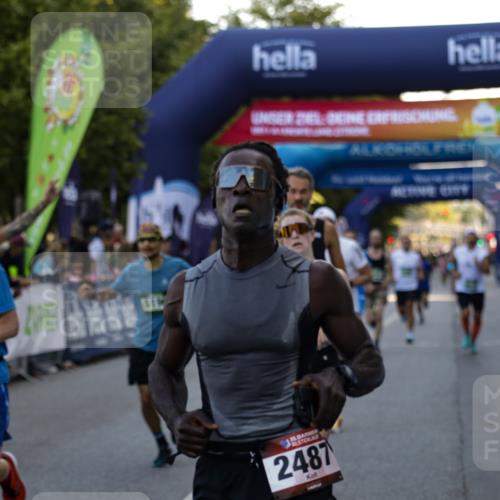 01.09.2024 - BARMER Alsterlauf Kathrin Stürmer Photography http://msf.ph/oto/6977594 01.09.2024 09:46:47 Ziel 2487, 2702, 2847, 2903, 3244, 3378, 3382, 3606, 3848, 4020, 4281, 4569, 4677, 4800, 4838, 5196, 8162, 8332 meine-sportfotos.de