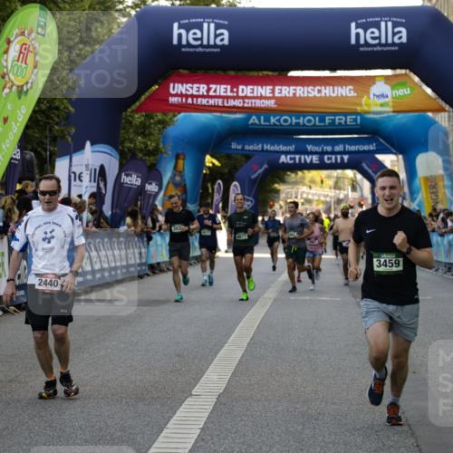 01.09.2024 - BARMER Alsterlauf Kathrin Stürmer Photography http://msf.ph/oto/6977617 01.09.2024 09:47:06 Ziel 2074, 2324, 2440, 2882, 3073, 3087, 3459, 3939, 4201, 4284, 4617, 4877, 5060, 5076 meine-sportfotos.de