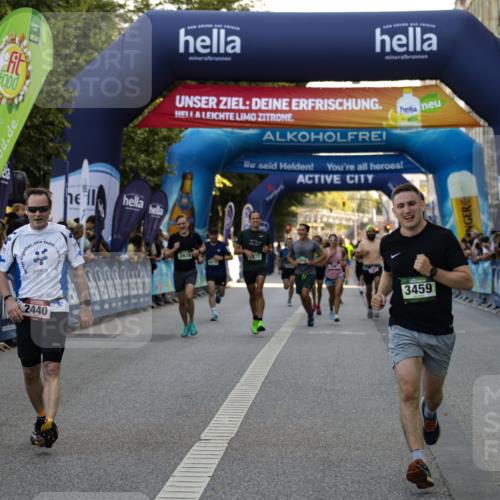 01.09.2024 - BARMER Alsterlauf Kathrin Stürmer Photography http://msf.ph/oto/6977618 01.09.2024 09:47:06 Ziel 2074, 2324, 2440, 2882, 3073, 3087, 3459, 3939, 4201, 4284, 4617, 4877, 5060, 5076 meine-sportfotos.de