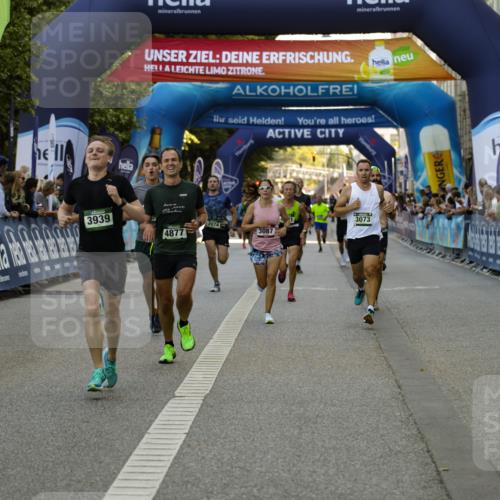 01.09.2024 - BARMER Alsterlauf Kathrin Stürmer Photography http://msf.ph/oto/6977625 01.09.2024 09:47:11 Ziel 2074, 2090, 2324, 2440, 2882, 3073, 3087, 3939, 4201, 4284, 4617, 4877, 5060, 5076, 5077 meine-sportfotos.de