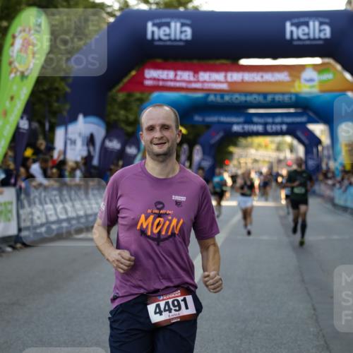 01.09.2024 - BARMER Alsterlauf Kathrin Stürmer Photography http://msf.ph/oto/6977649 01.09.2024 09:47:40 Ziel 2080, 2720, 3003, 3064, 4159, 4491, 8221 meine-sportfotos.de