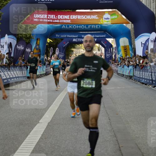 01.09.2024 - BARMER Alsterlauf Kathrin Stürmer Photography http://msf.ph/oto/6977661 01.09.2024 09:47:45 Ziel 2080, 2720, 3064, 4064, 4159, 4249, 5004, 8221, 8241 meine-sportfotos.de