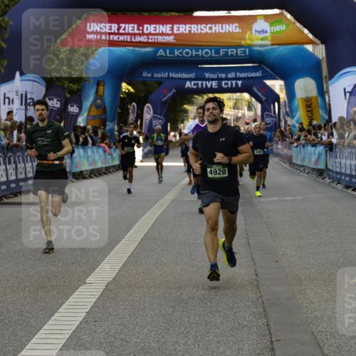 01.09.2024 - BARMER Alsterlauf Kathrin Stürmer Photography http://msf.ph/oto/6977678 01.09.2024 09:48:28 Ziel 2773, 2879, 2986, 3462, 4356, 4438, 4560, 4709, 4812, 4874, 4920, 5083, 5088, 5161, 5175 meine-sportfotos.de