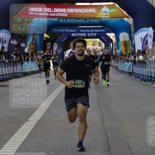 01.09.2024 - BARMER Alsterlauf Kathrin Stürmer Photography http://msf.ph/oto/6977685 01.09.2024 09:48:30 Ziel 2623, 2773, 2879, 2986, 3462, 4356, 4438, 4560, 4709, 4874, 4920, 5083, 5088, 5161, 5175 meine-sportfotos.de