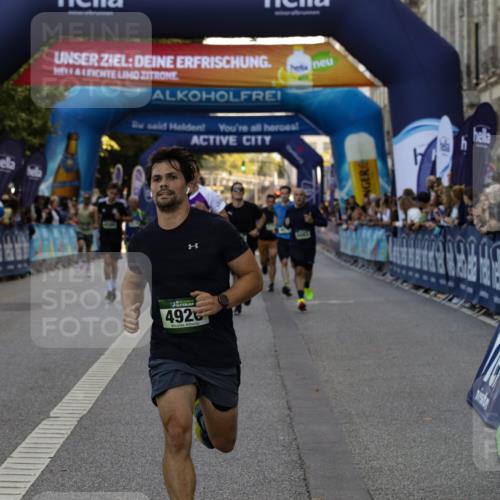 01.09.2024 - BARMER Alsterlauf Kathrin Stürmer Photography http://msf.ph/oto/6977687 01.09.2024 09:48:30 Ziel 2623, 2773, 2879, 2986, 3462, 4356, 4438, 4560, 4709, 4874, 4920, 5083, 5088, 5161, 5175 meine-sportfotos.de