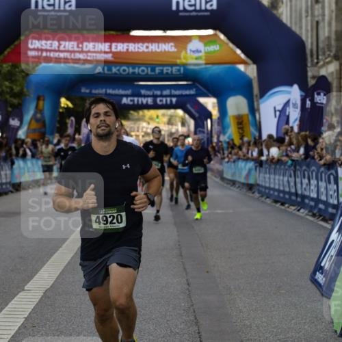 01.09.2024 - BARMER Alsterlauf Kathrin Stürmer Photography http://msf.ph/oto/6977688 01.09.2024 09:48:30 Ziel 2623, 2773, 2879, 2986, 3462, 4356, 4438, 4560, 4709, 4874, 4920, 5083, 5088, 5161, 5175 meine-sportfotos.de