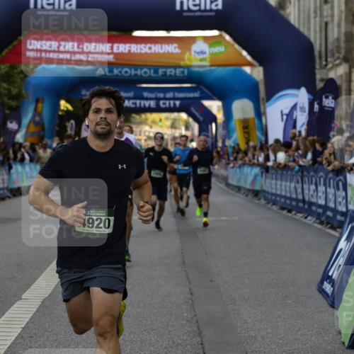 01.09.2024 - BARMER Alsterlauf Kathrin Stürmer Photography http://msf.ph/oto/6977689 01.09.2024 09:48:30 Ziel 2623, 2773, 2879, 2986, 3462, 4356, 4438, 4560, 4709, 4874, 4920, 5083, 5088, 5161, 5175 meine-sportfotos.de