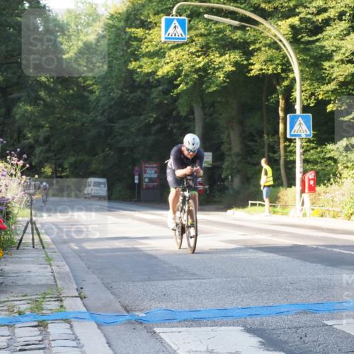 08.09.2024 - Stadtparktriathlon Zöllner http://msf.ph/oto/6979554 08.09.2024 08:52:45 Radfahren 41, 57, 74 meine-sportfotos.de