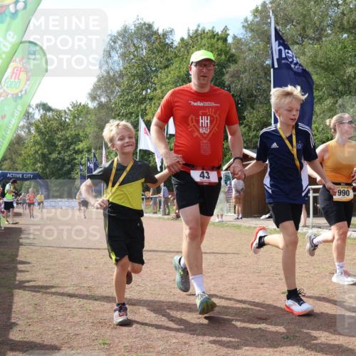 08.09.2024 - Airport Race Strokosch-Dieckow http://msf.ph/oto/6980323 08.09.2024 12:42:59 Ziel 43, 307, 381, 661, 990, 1023 meine-sportfotos.de