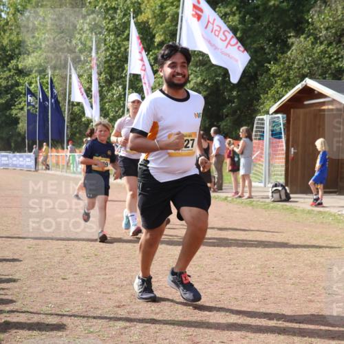 08.09.2024 - Airport Race Strokosch-Dieckow http://msf.ph/oto/6981173 08.09.2024 12:16:10 Ziel 1020, 2586, 2799, 2802, 2804, 2827, 3057 meine-sportfotos.de