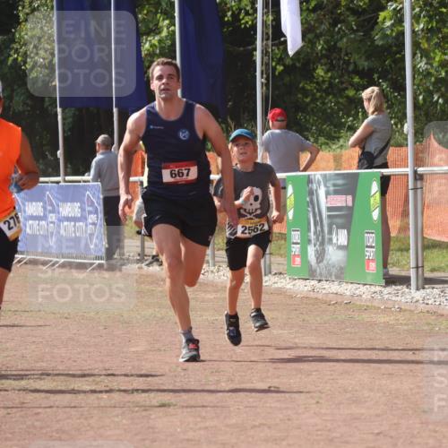 08.09.2024 - Airport Race Strokosch-Dieckow http://msf.ph/oto/6981315 08.09.2024 12:16:34 Ziel 158, 222, 667, 2562, 2767, 2780, 3136 meine-sportfotos.de