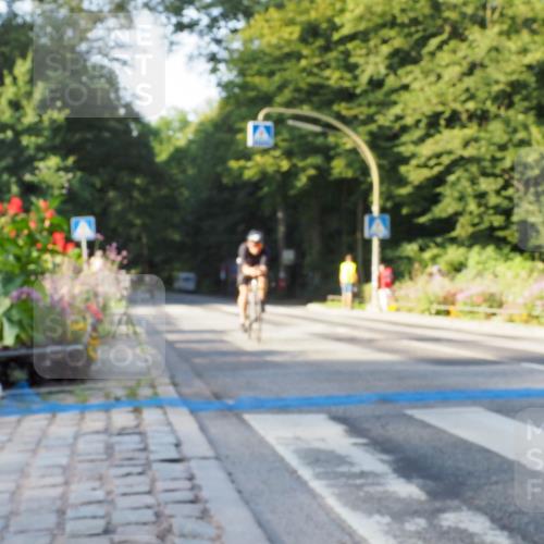 08.09.2024 - Stadtparktriathlon Zöllner http://msf.ph/oto/6981328 08.09.2024 09:09:43 Radfahren 25, 26, 35, 37, 56, 72, 80, 100, 109, 123 meine-sportfotos.de