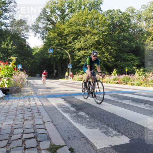 08.09.2024 - Stadtparktriathlon Zöllner http://msf.ph/oto/6982532 08.09.2024 09:20:37 Radfahren 145, 165 meine-sportfotos.de