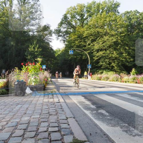 08.09.2024 - Stadtparktriathlon Zöllner http://msf.ph/oto/6982551 08.09.2024 09:20:54 Radfahren 6, 93, 115, 120, 135, 152, 161 meine-sportfotos.de