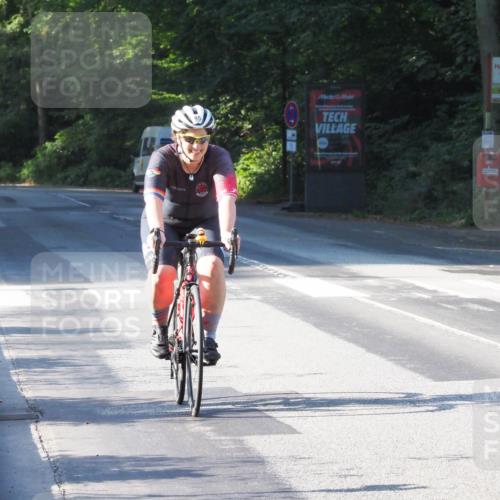 08.09.2024 - Stadtparktriathlon Zöllner http://msf.ph/oto/6983970 08.09.2024 09:41:44 Radfahren 95 meine-sportfotos.de