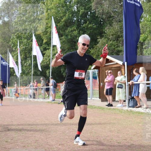 08.09.2024 - Airport Race Strokosch-Dieckow http://msf.ph/oto/6984110 08.09.2024 12:22:27 Ziel 95, 165, 238, 779, 1057, 1451, 1479, 2894, 2895, 3107 meine-sportfotos.de