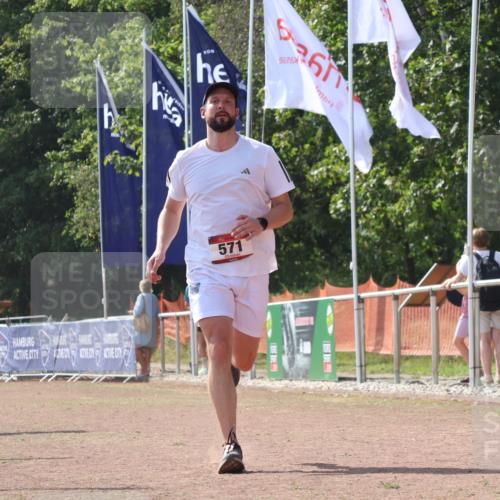 08.09.2024 - Airport Race Strokosch-Dieckow http://msf.ph/oto/6985660 08.09.2024 12:54:55 Ziel 571, 1376 meine-sportfotos.de