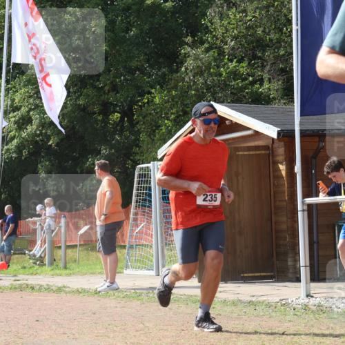 08.09.2024 - Airport Race Strokosch-Dieckow http://msf.ph/oto/6986540 08.09.2024 12:59:32 Ziel 235, 633, 1471 meine-sportfotos.de