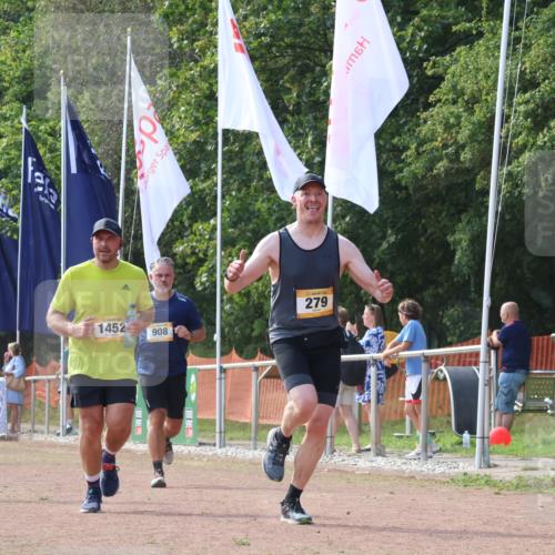 08.09.2024 - Airport Race Strokosch-Dieckow http://msf.ph/oto/6987125 08.09.2024 13:00:55 Ziel 279, 613, 895, 908, 1452 meine-sportfotos.de