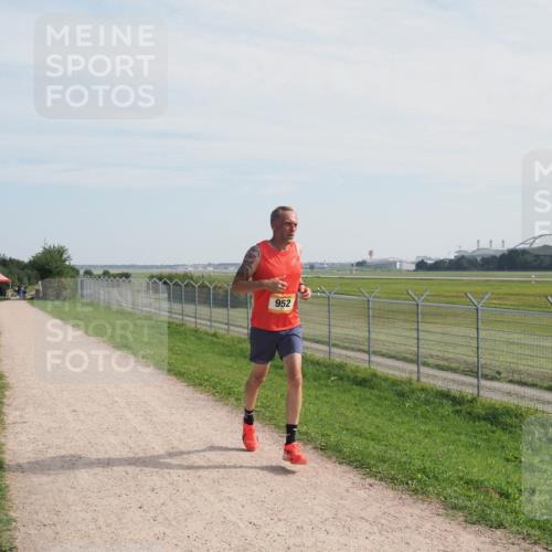 08.09.2024 - Airport Race Miley Keyser http://msf.ph/oto/6988065 08.09.2024 11:58:42 Laufen OLYMPUS, DIGITAL, CAMERA meine-sportfotos.de