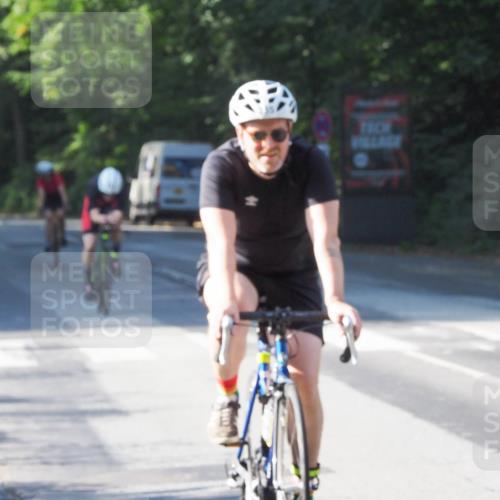 08.09.2024 - Stadtparktriathlon Zöllner http://msf.ph/oto/6988286 08.09.2024 10:08:41 Radfahren 192, 205, 225, 228, 229, 238, 255 meine-sportfotos.de
