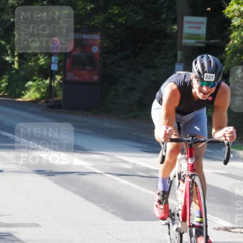 08.09.2024 - Stadtparktriathlon Zöllner http://msf.ph/oto/6988894 08.09.2024 10:13:56 Radfahren 216, 221, 252 meine-sportfotos.de
