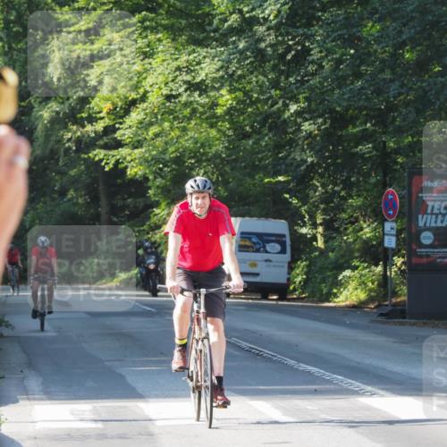 08.09.2024 - Stadtparktriathlon Zöllner http://msf.ph/oto/6988955 08.09.2024 10:14:17 Radfahren 202, 231 meine-sportfotos.de