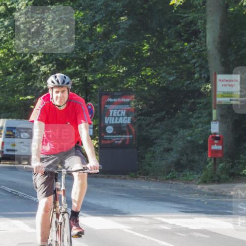 08.09.2024 - Stadtparktriathlon Zöllner http://msf.ph/oto/6988994 08.09.2024 10:14:18 Radfahren 202, 231 meine-sportfotos.de