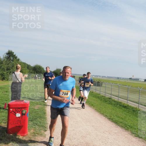 08.09.2024 - Airport Race Miley Keyser http://msf.ph/oto/6992529 08.09.2024 12:12:30 Laufen OLYMPUS, DIGITAL, CAMERA meine-sportfotos.de