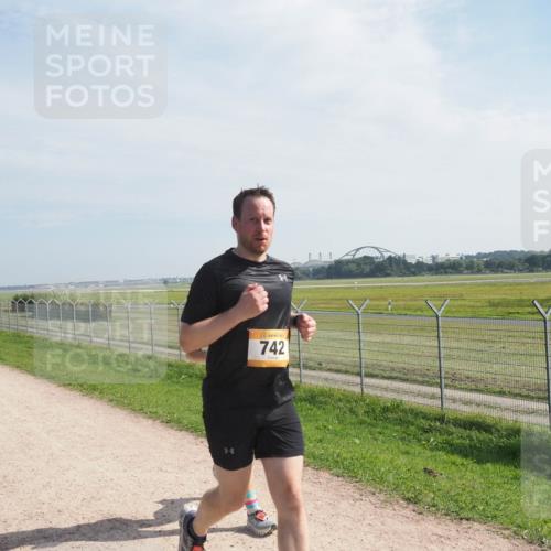 08.09.2024 - Airport Race Miley Keyser http://msf.ph/oto/6994280 08.09.2024 12:15:07 Laufen OLYMPUS, DIGITAL, CAMERA meine-sportfotos.de