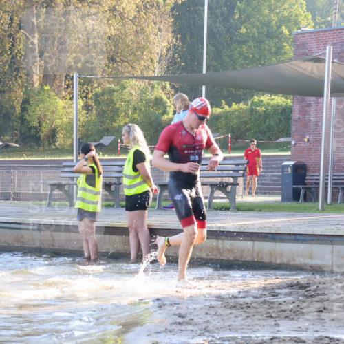 08.09.2024 - Stadtparktriathlon Luisa Fischer http://msf.ph/oto/6995682 08.09.2024 08:46:30 Schwimmen 1, 22, 34, 47, 62, 71 meine-sportfotos.de