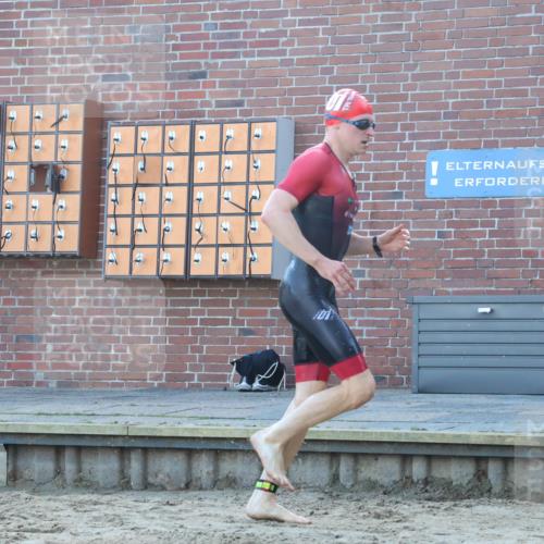 08.09.2024 - Stadtparktriathlon Luisa Fischer http://msf.ph/oto/6995696 08.09.2024 08:46:33 Schwimmen 22, 26, 34, 47, 71, 86 meine-sportfotos.de