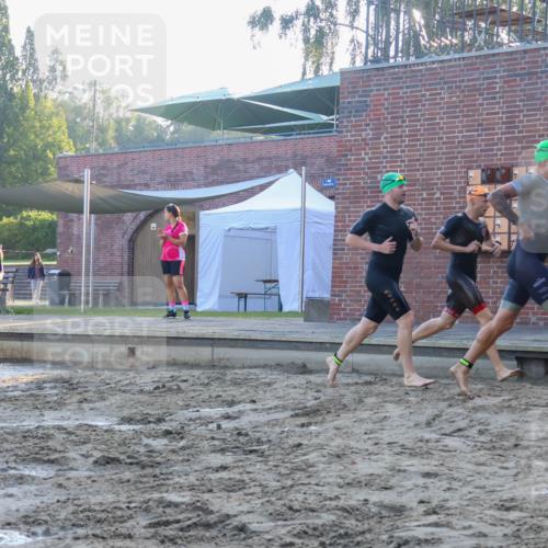 08.09.2024 - Stadtparktriathlon Luisa Fischer http://msf.ph/oto/6995744 08.09.2024 08:46:45 Schwimmen 19, 25, 26, 29, 33, 50, 68, 77, 83, 86 meine-sportfotos.de