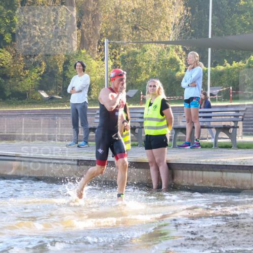 08.09.2024 - Stadtparktriathlon Luisa Fischer http://msf.ph/oto/6995784 08.09.2024 08:46:51 Schwimmen 20, 25, 29, 33, 48, 77, 83, 89 meine-sportfotos.de