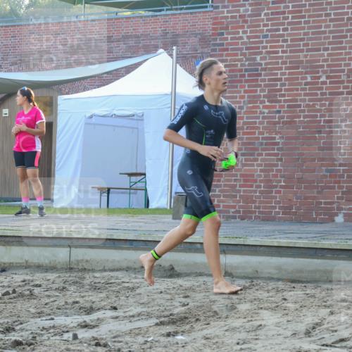 08.09.2024 - Stadtparktriathlon Luisa Fischer http://msf.ph/oto/6995841 08.09.2024 08:47:05 Schwimmen 3, 20, 78, 80, 89 meine-sportfotos.de