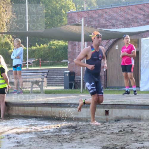 08.09.2024 - Stadtparktriathlon Luisa Fischer http://msf.ph/oto/6995849 08.09.2024 08:47:06 Schwimmen 3, 44, 78, 80 meine-sportfotos.de