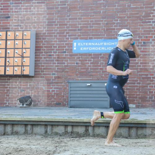 08.09.2024 - Stadtparktriathlon Luisa Fischer http://msf.ph/oto/6995870 08.09.2024 08:47:10 Schwimmen 3, 39, 44, 78, 80 meine-sportfotos.de