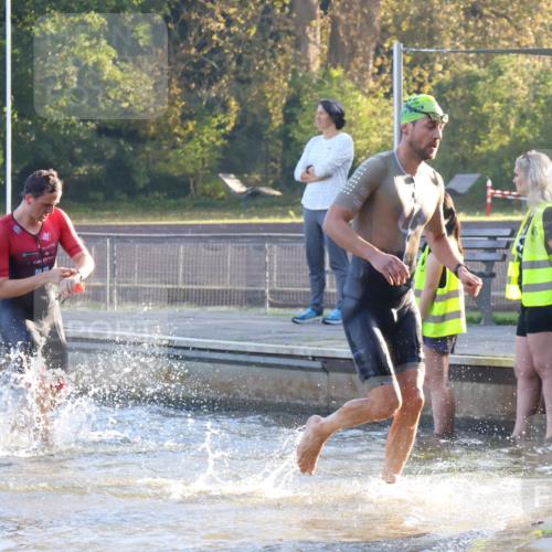 08.09.2024 - Stadtparktriathlon Luisa Fischer http://msf.ph/oto/6995873 08.09.2024 08:47:14 Schwimmen 39, 44, 78 meine-sportfotos.de
