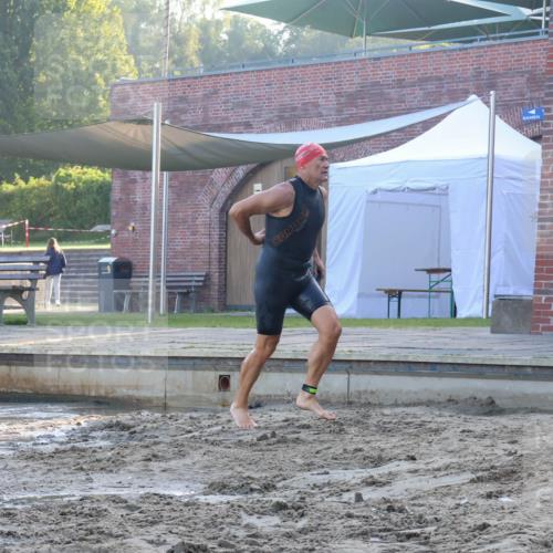 08.09.2024 - Stadtparktriathlon Luisa Fischer http://msf.ph/oto/6995996 08.09.2024 08:47:47 Schwimmen 18, 28, 30, 31, 41, 45, 63, 76, 85 meine-sportfotos.de