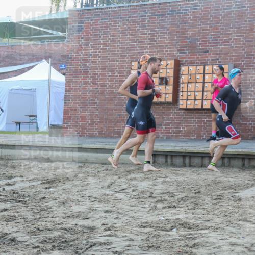 08.09.2024 - Stadtparktriathlon Luisa Fischer http://msf.ph/oto/6996056 08.09.2024 08:47:56 Schwimmen 15, 21, 23, 28, 35, 40, 41, 45, 54, 63, 66, 67, 72, 74, 76, 85 meine-sportfotos.de