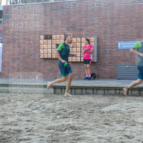 08.09.2024 - Stadtparktriathlon Luisa Fischer http://msf.ph/oto/6996140 08.09.2024 08:48:05 Schwimmen 15, 21, 23, 35, 37, 40, 60, 64, 66, 67, 72, 74, 82 meine-sportfotos.de