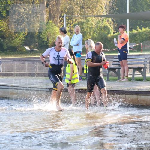 08.09.2024 - Stadtparktriathlon Luisa Fischer http://msf.ph/oto/6996194 08.09.2024 08:48:10 Schwimmen 15, 24, 27, 37, 40, 46, 57, 58, 60, 64, 66, 67, 82 meine-sportfotos.de