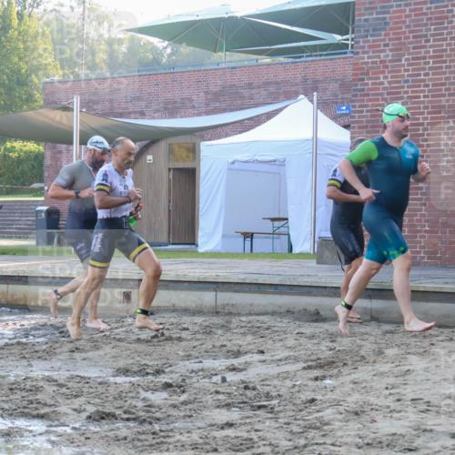 08.09.2024 - Stadtparktriathlon Luisa Fischer http://msf.ph/oto/6996236 08.09.2024 08:48:15 Schwimmen 6, 24, 27, 37, 46, 57, 58, 60, 64 meine-sportfotos.de